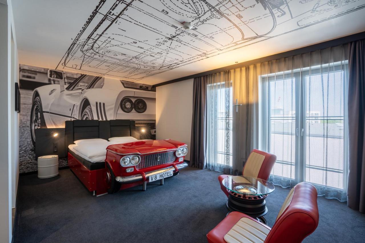V8 Hotel Koeln At Motorworld מראה חיצוני תמונה