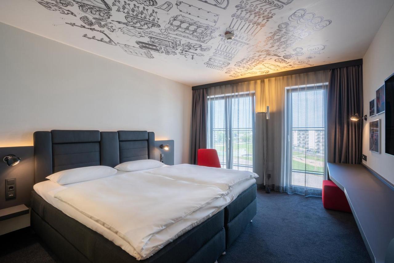 V8 Hotel Koeln At Motorworld מראה חיצוני תמונה