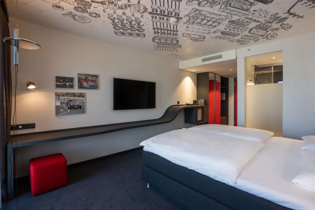 V8 Hotel Koeln At Motorworld מראה חיצוני תמונה
