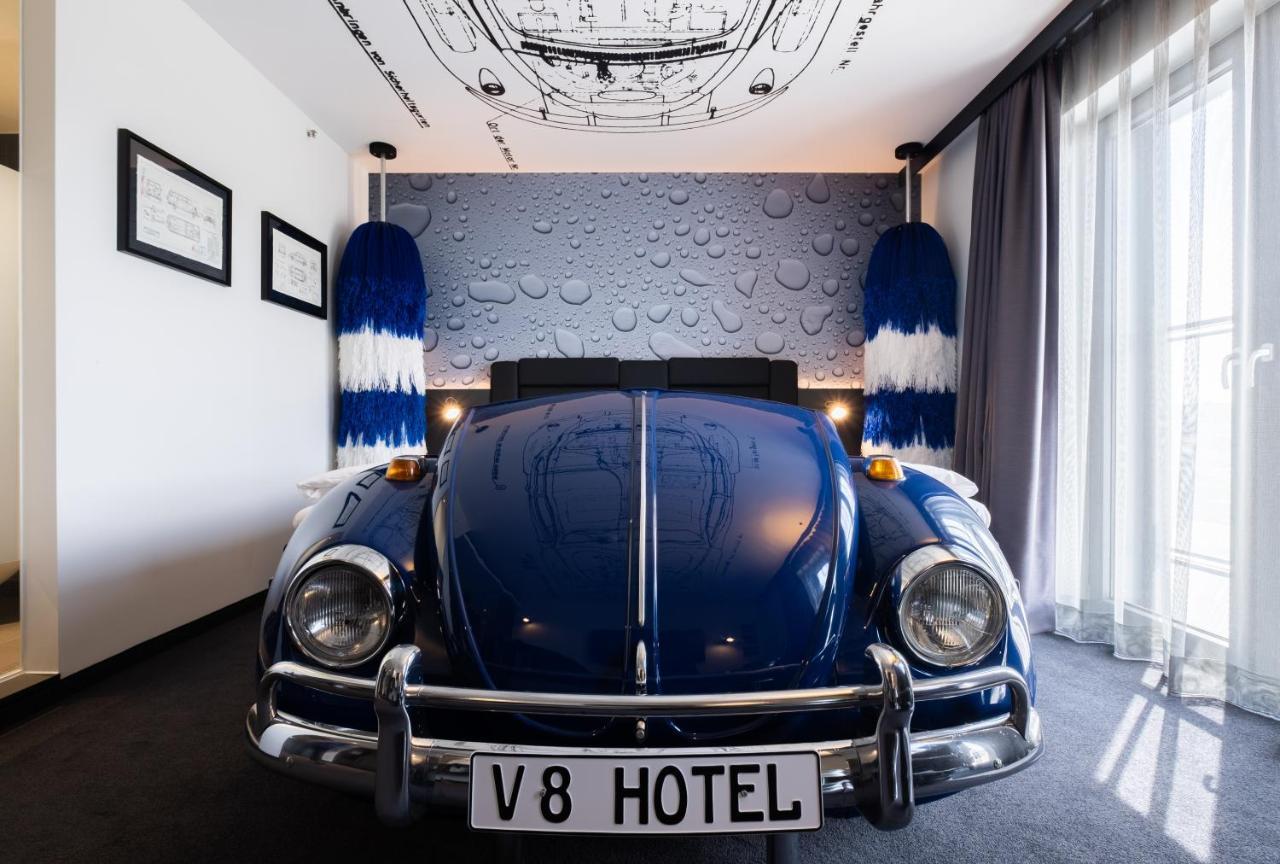 V8 Hotel Koeln At Motorworld מראה חיצוני תמונה